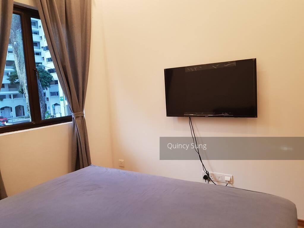 Sims Avenue (D14), Semi-Detached #307978361